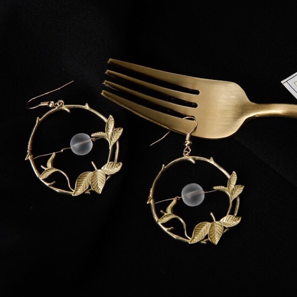 ⭐️Golden Ring Geometric Ivory Ball Earrings - Picture 2 of 8